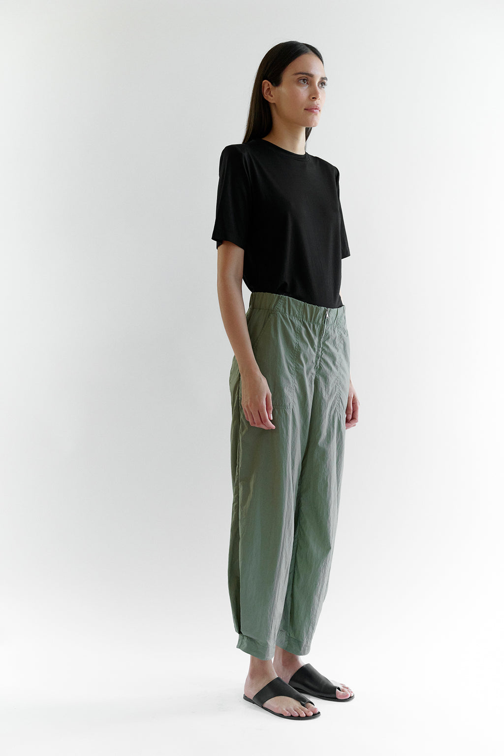 womens-flight-pant-front-